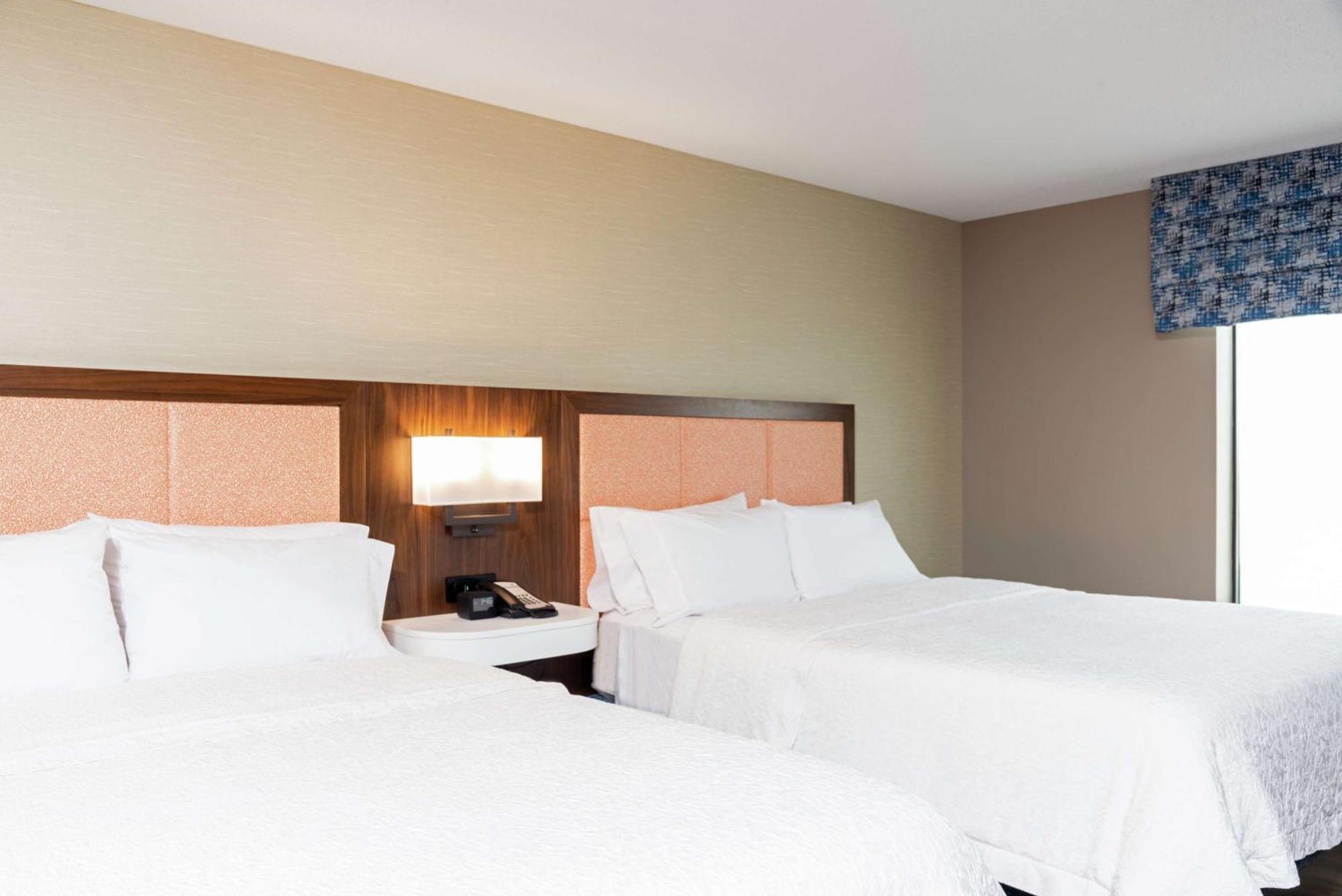 Hotel Hampton &