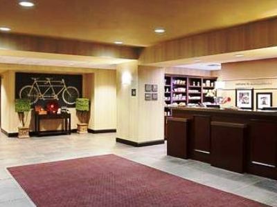 Hotel Hampton & Marshalltown