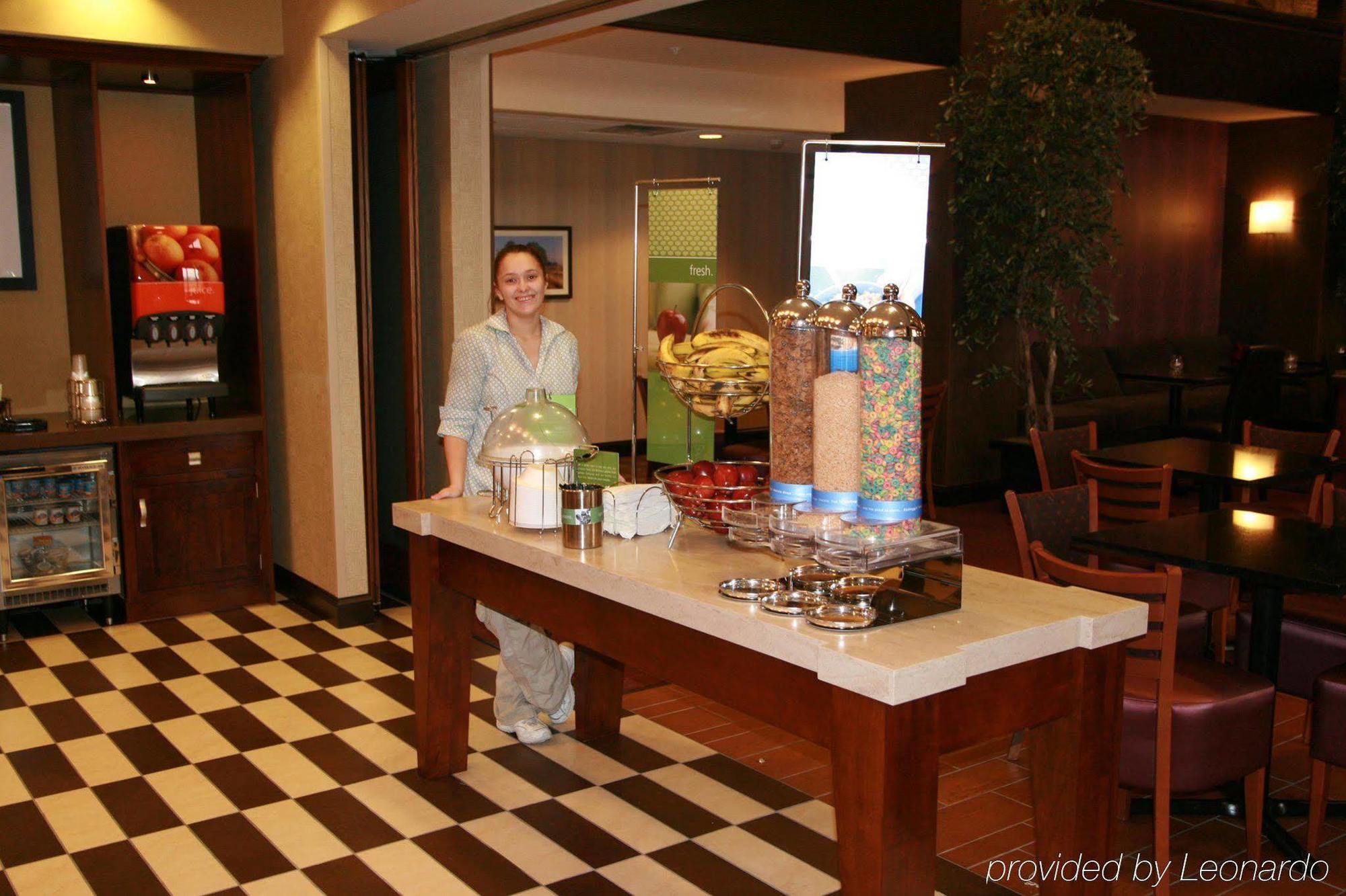 Hotel Hampton & 3*